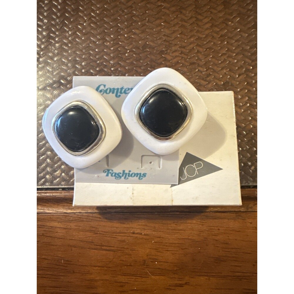 Vintage 80s Contemporary Fashion Black Cabochon White Black Earrings